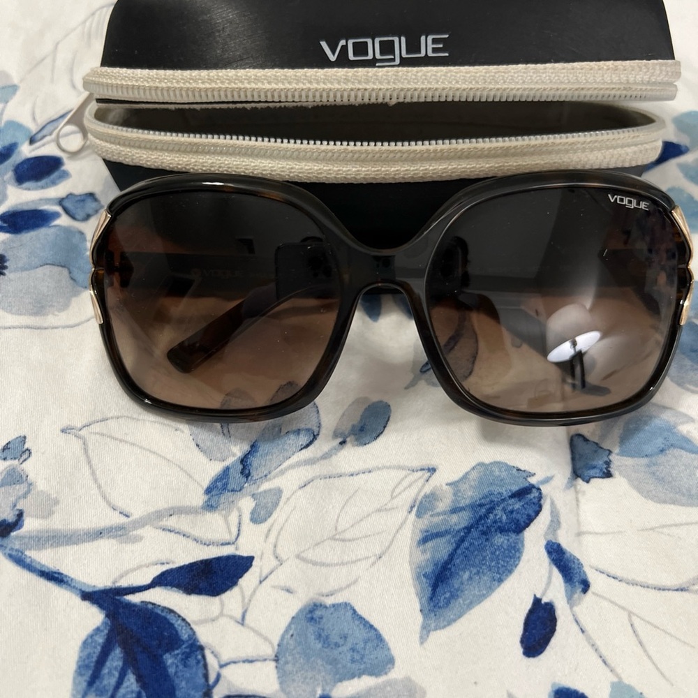 Vogue Women's Black and Brown Sunglasses